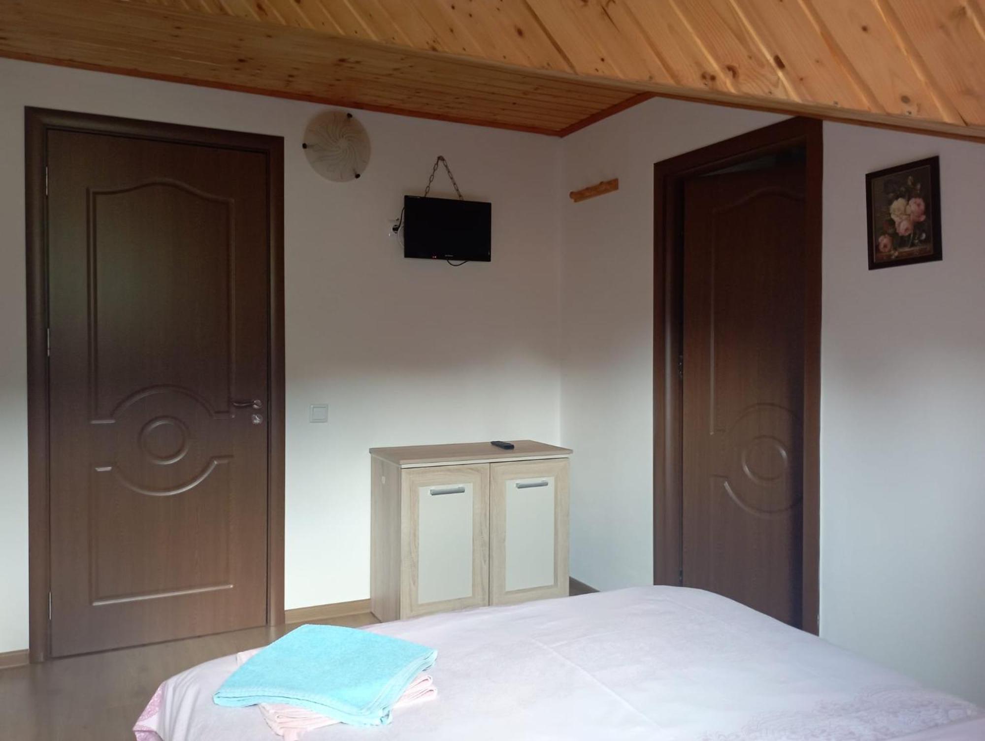 Pensiunea Dates Кырцишоара Номер фото